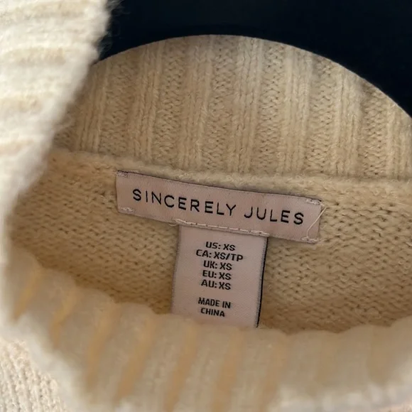 Sincerely Jules Mock Neck Daisy Chunky Knit Sweater - Picture 5 of 9